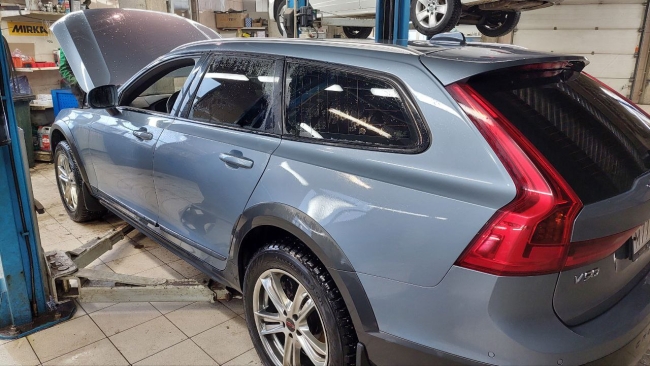 Замена тормозной жидкости Вольво